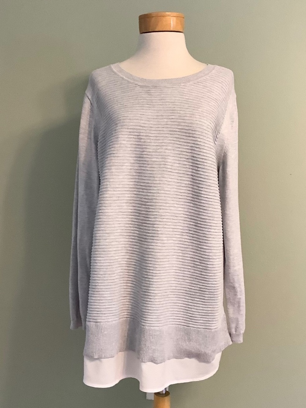 Light Gray Ribbed Crewneck Women's Sweater